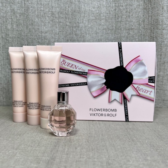 ❤️ Viktor&Rolf Flowerbomb mini set - Picture 7 of 7
